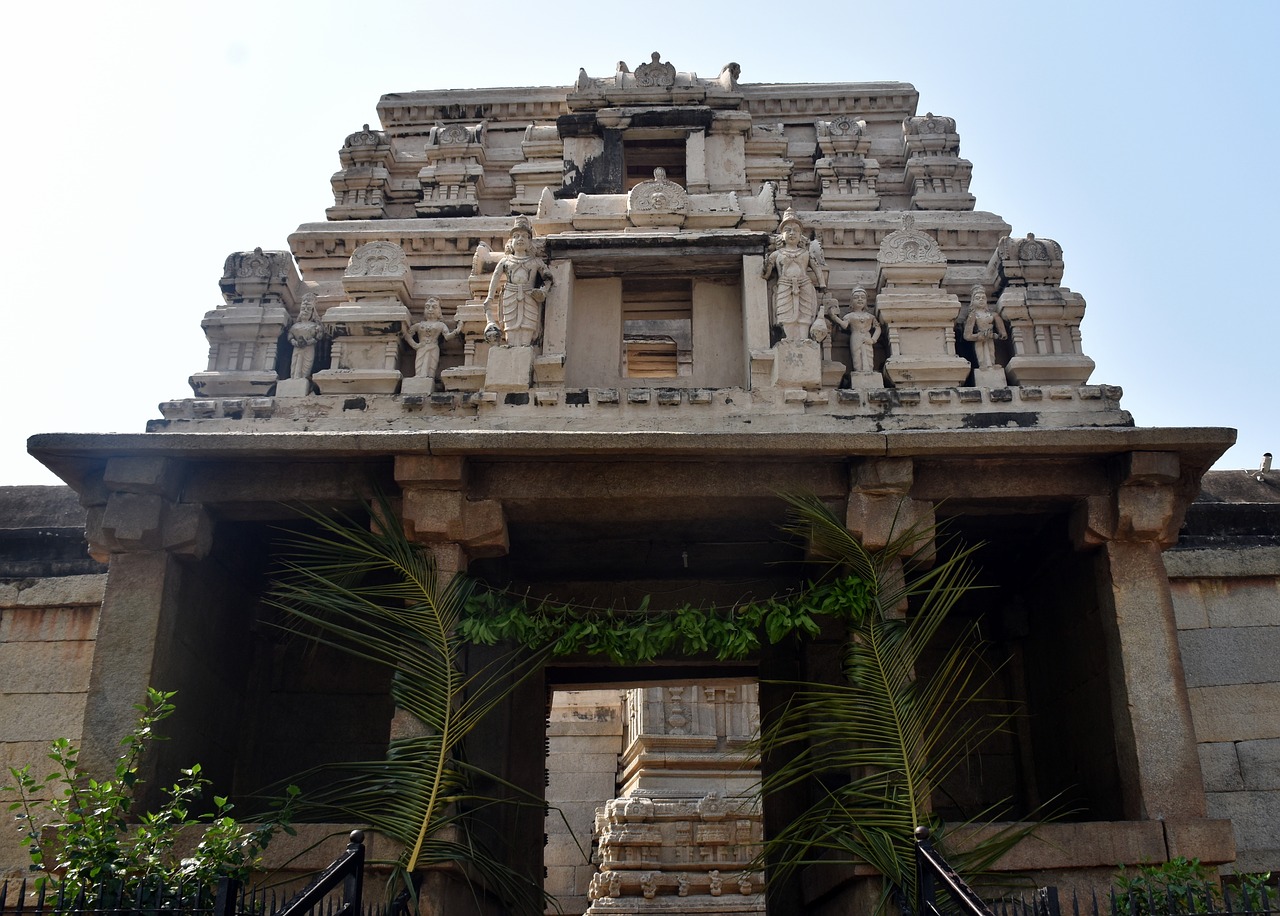 Plutajući hram u Indiji